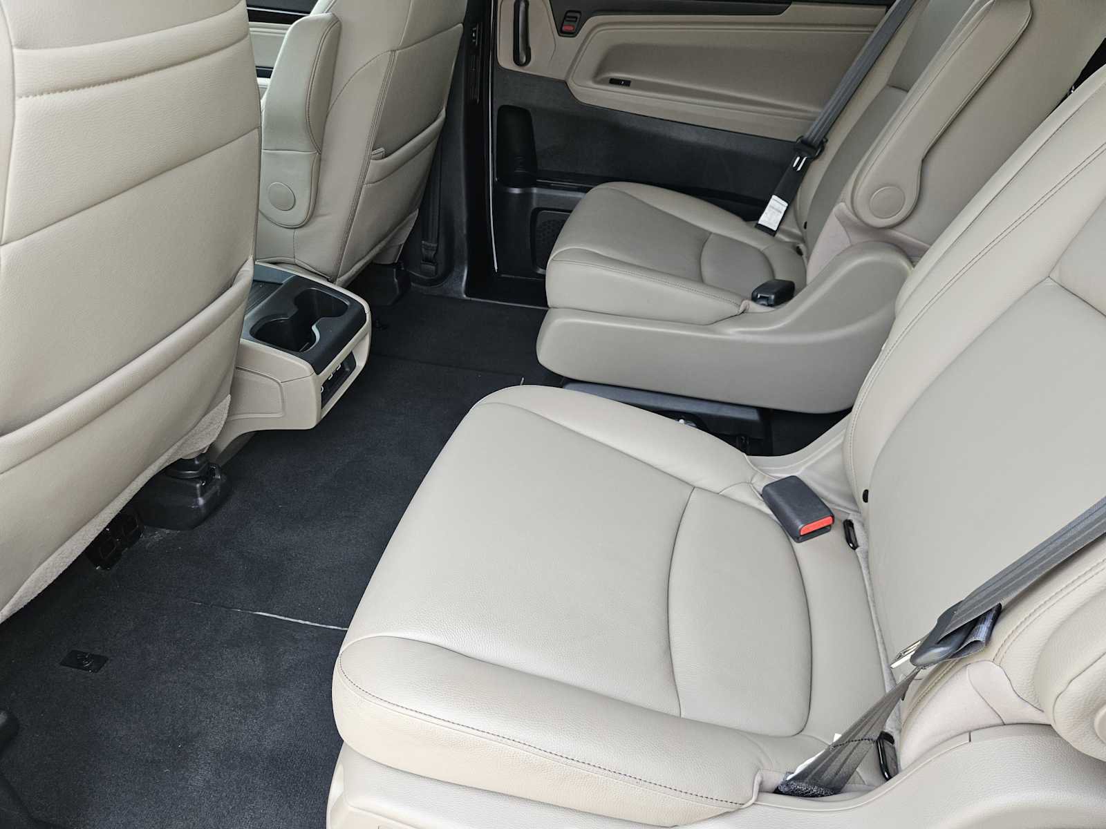 Used 2023 Honda Odyssey Touring image 31