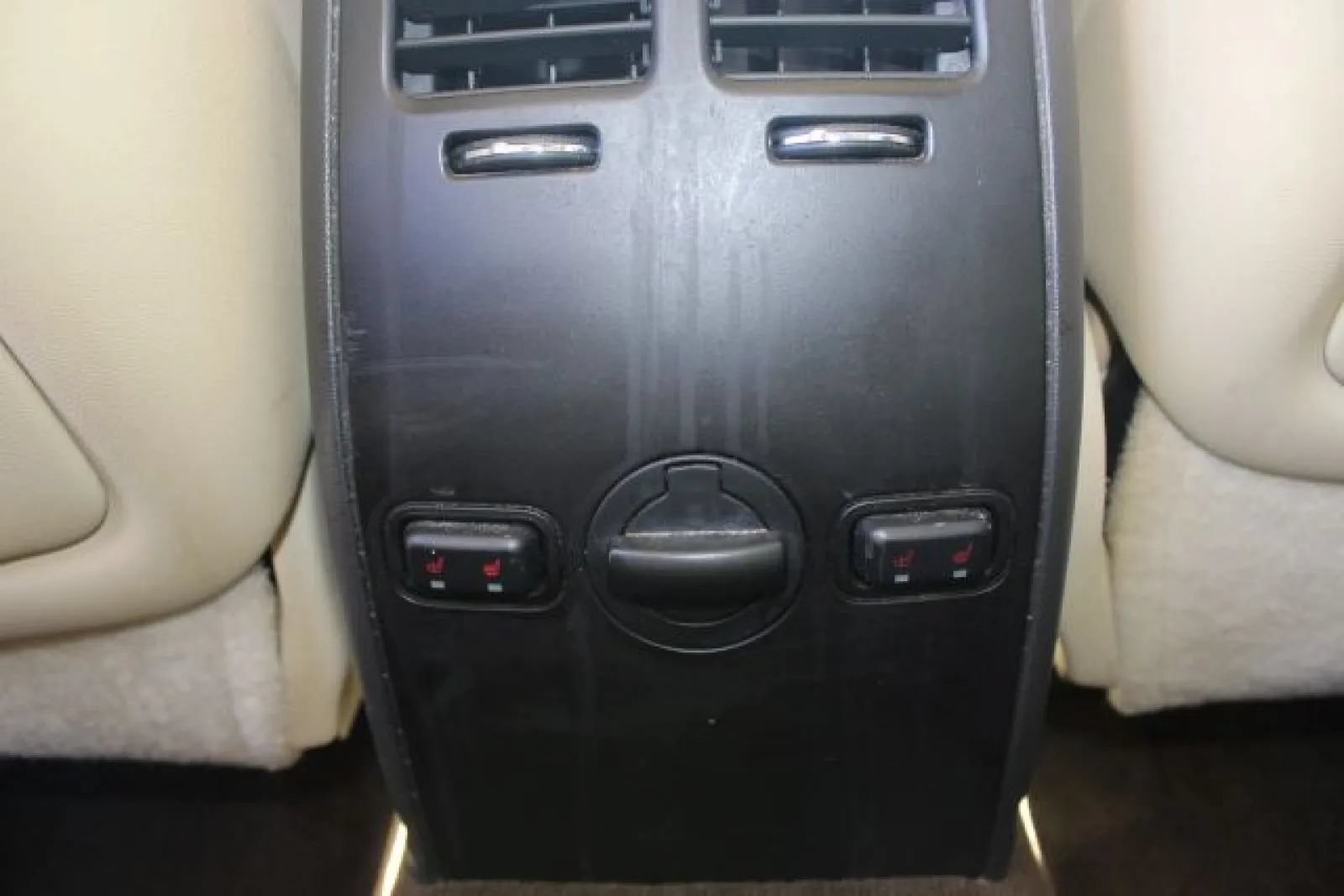 Used 2014 Lincoln MKS w/ Equipment Group 101A FWD image 21