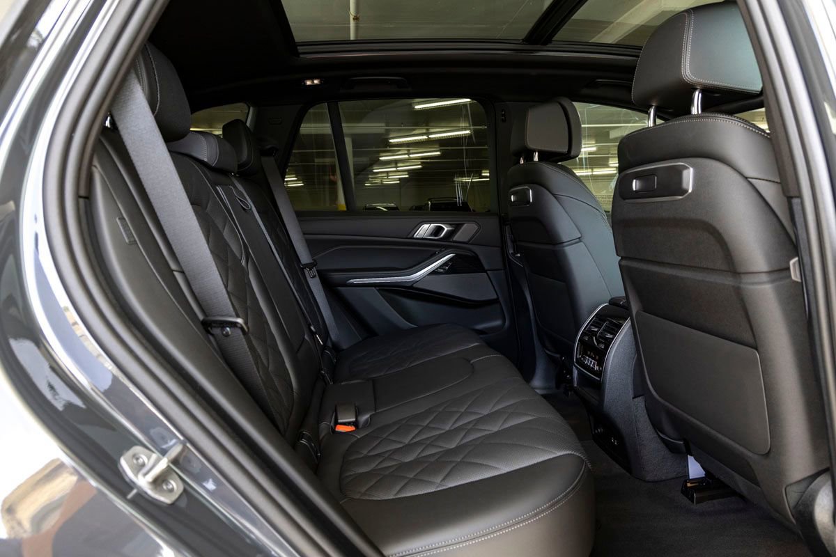 New 2026 BMW X5 xDrive50e image 27