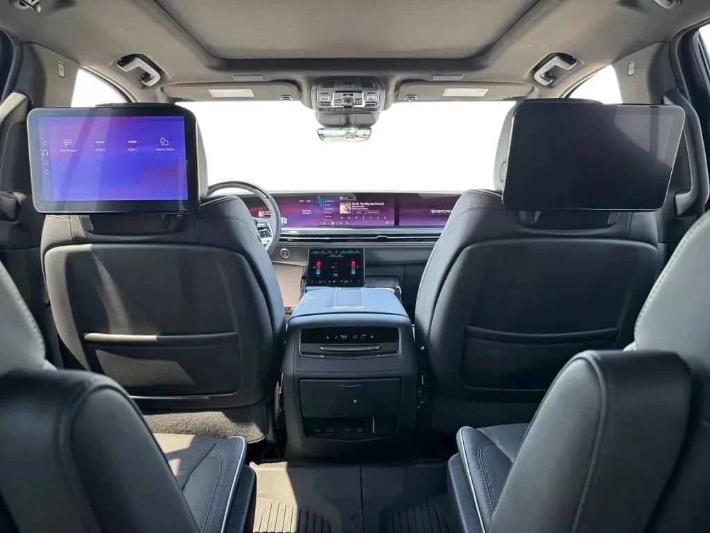 New 2026 Cadillac Escalade Sport w/ Touring Package AWD/4WD image 21