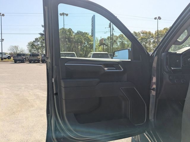 Used 2025 Chevrolet Silverado 1500 LT image 14