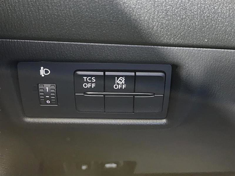 Used 2019 MAZDA CX-5 Sport w/ I-ACTIVSENSE Package image 11