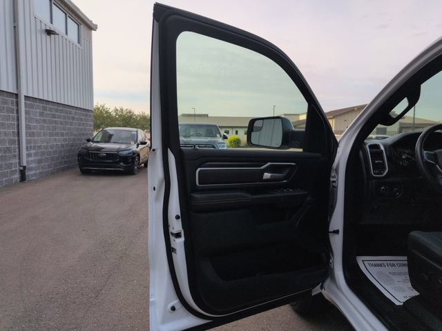 Used 2023 RAM 1500 Big Horn AWD/4WD image 10