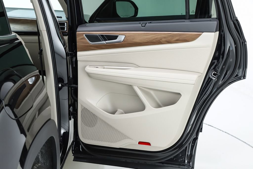 New 2026 Volkswagen Atlas SE image 70