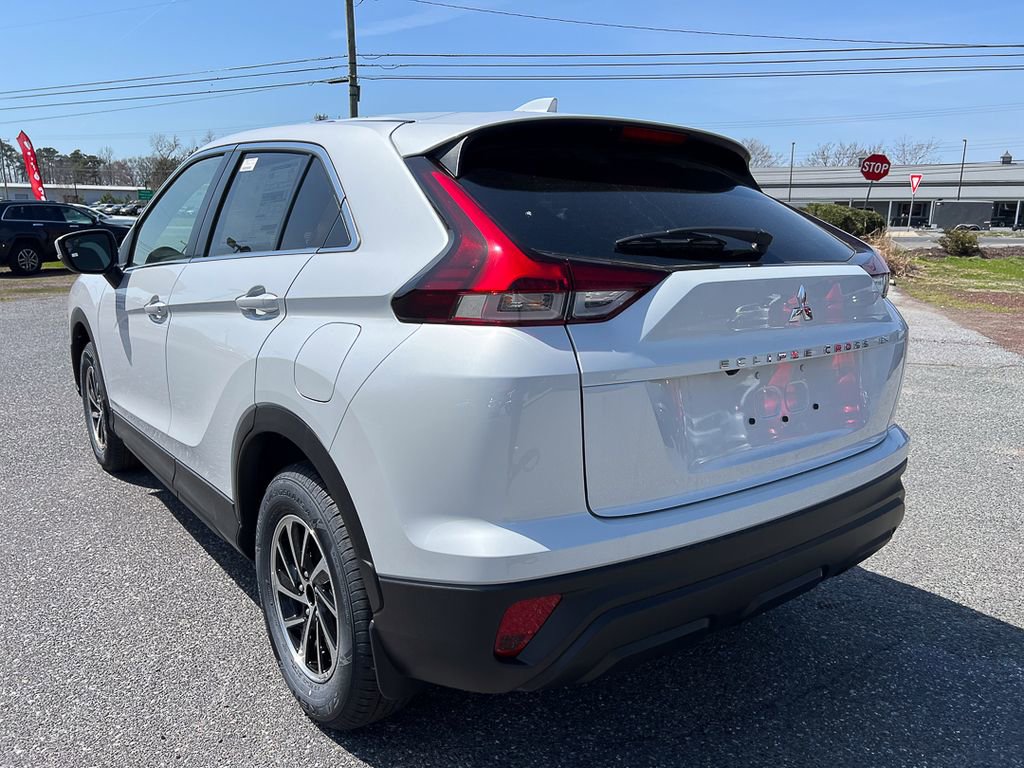 New 2026 Mitsubishi Eclipse Cross ES image 3
