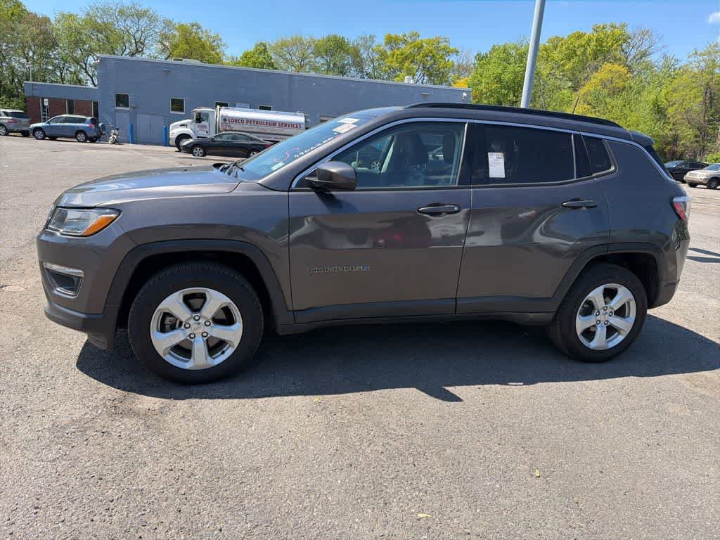 Used 2018 Jeep Compass Latitude w/ Popular Equipment Group AWD/4WD image 6