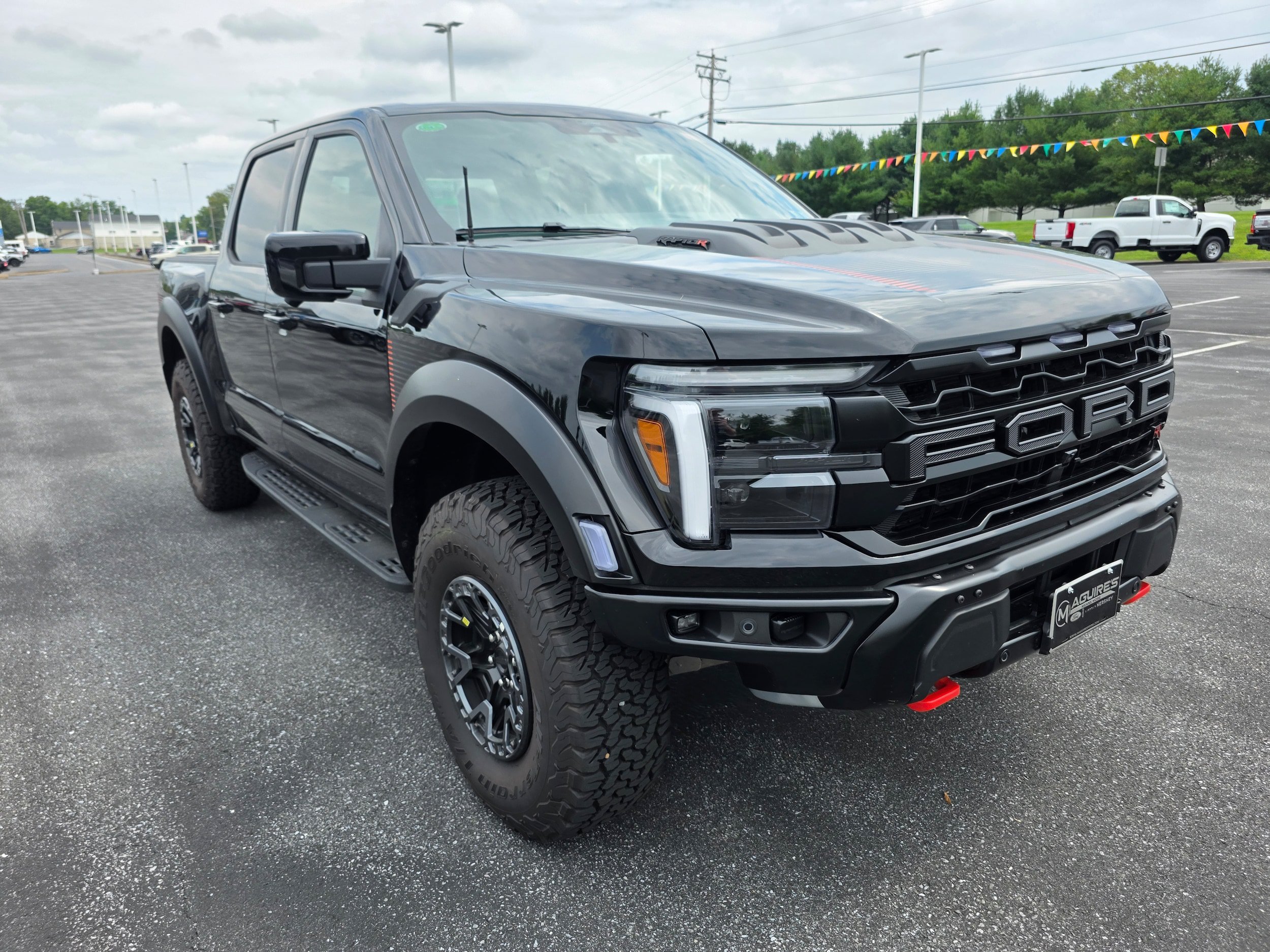 Used 2026 Ford F150 Raptor w/ Equipment Group 803A Raptor R AWD/4WD image 7