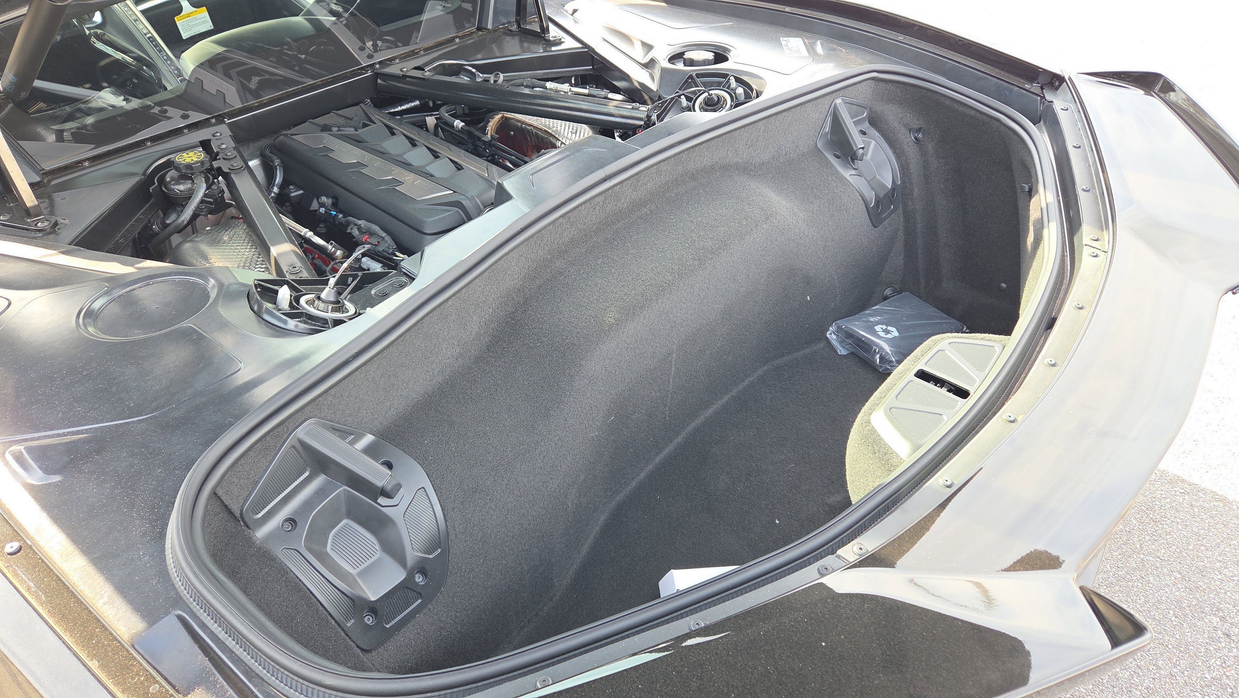 New 2025 Chevrolet Corvette E-Ray w/ ZER Performance Package image 17