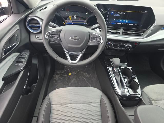 New 2026 Chevrolet Trax LT w/ Midnight Edition image 3