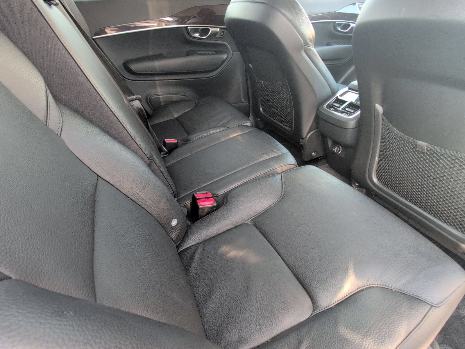 Used 2019 Volvo XC90 T6 Momentum AWD/4WD image 28