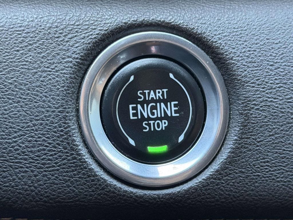 Used 2021 Cadillac Escalade Sport w/ Driver Assist Tech Package AWD/4WD image 8