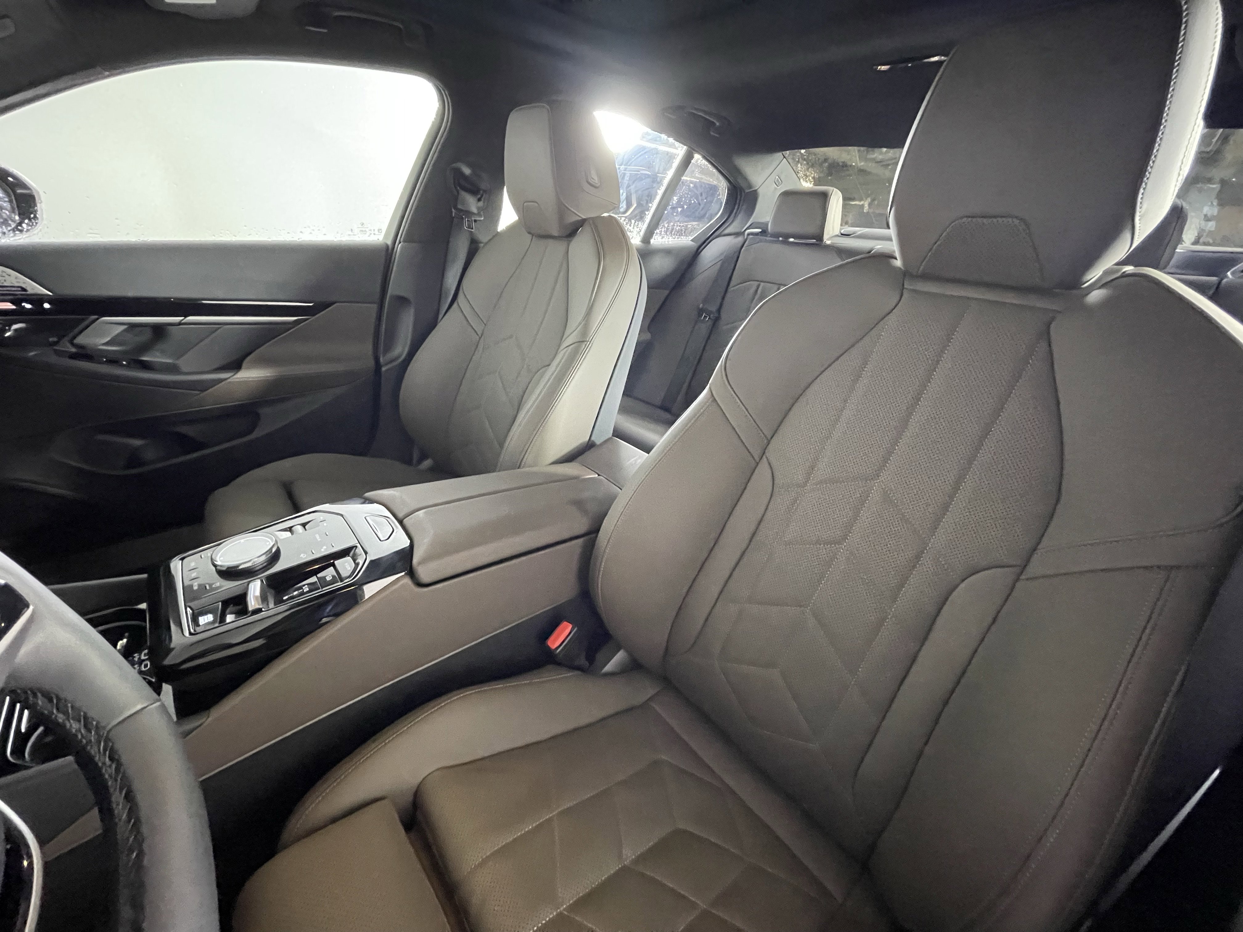 Certified 2026 BMW 530i xDrive w/ Premium Package image 9