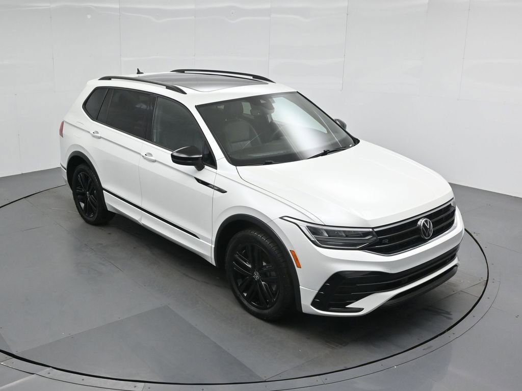 Used 2022 Volkswagen Tiguan SE R-Line FWD image 37