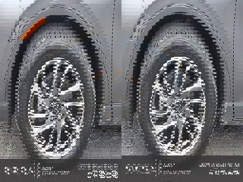 Certified 2022 Lincoln Corsair AWD w/ Equipment Group 101A image 8