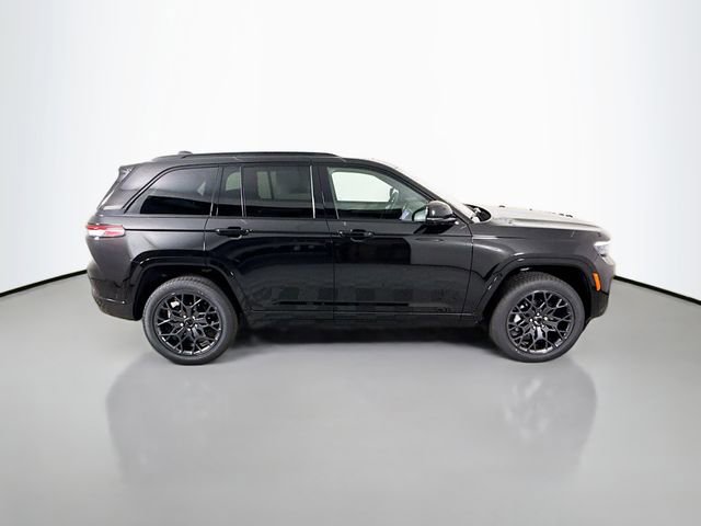 New 2025 Jeep Grand Cherokee Summit image 8
