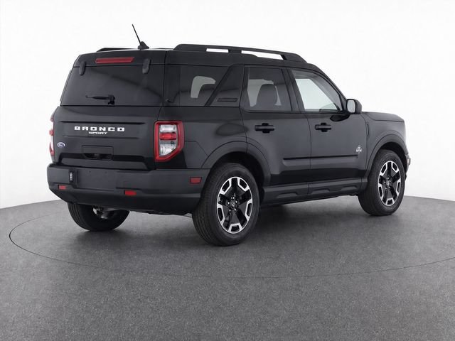 Used 2021 Ford Bronco Sport Outer Banks w/ Outer Banks Package AWD/4WD image 4