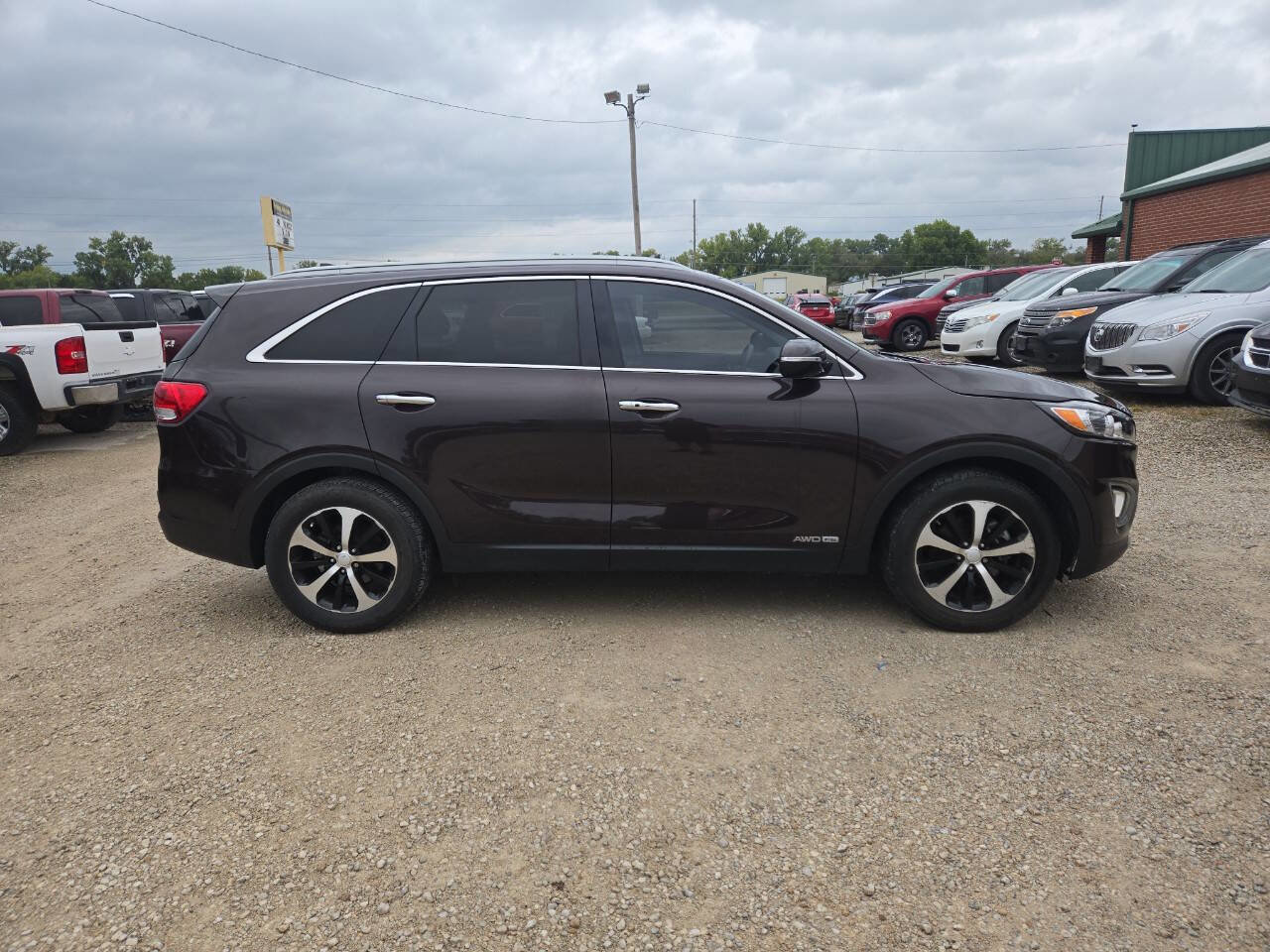 Used 2016 Kia Sorento EX w/ EX Premium Package image 2