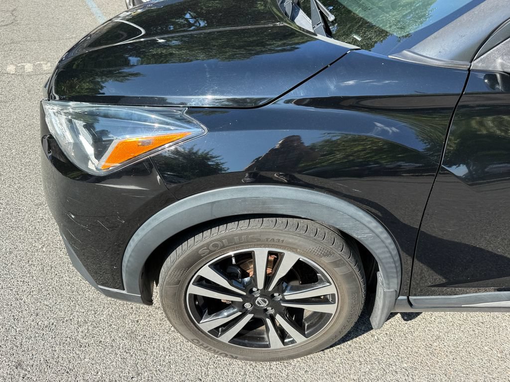 Used 2019 Nissan Kicks SR FWD image 10