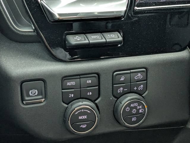Certified 2025 Chevrolet Silverado 1500 High Country w/ High Country Premium Package AWD/4WD image 35