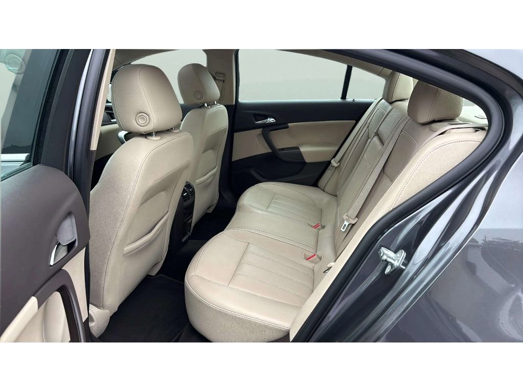 Used 2011 Buick Regal CXL Turbo w/ TO2 Preferred Equipment Group image 11