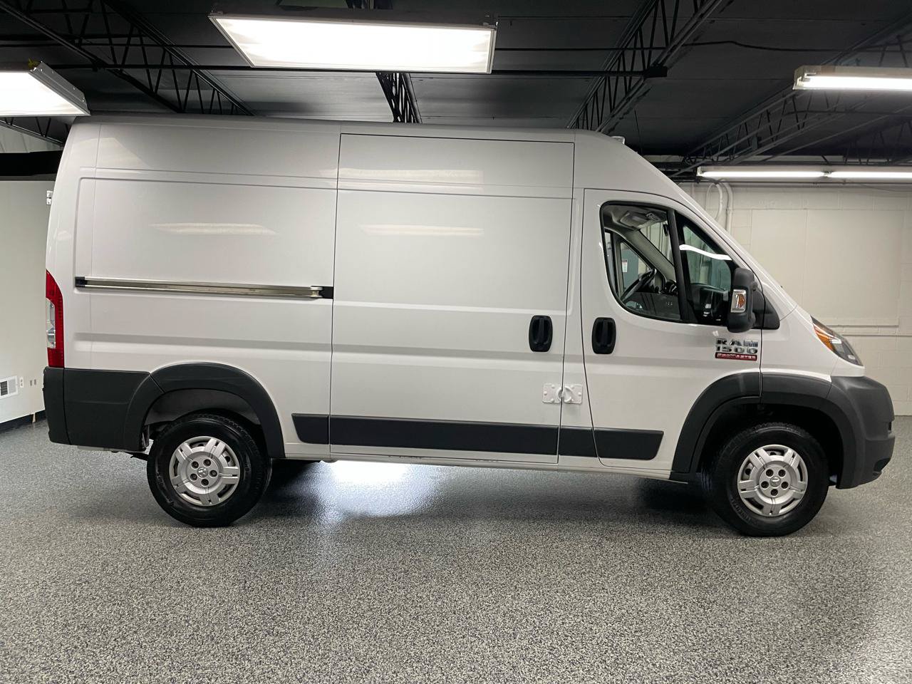 Used 2014 RAM ProMaster 1500 FWD image 4
