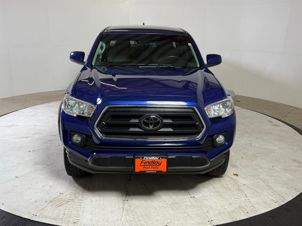 Used 2022 Toyota Tacoma SR5 AWD/4WD image 2