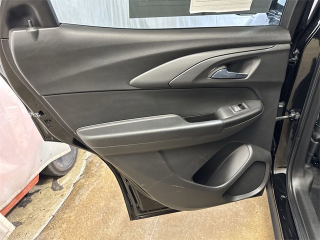 Used 2022 Chevrolet TrailBlazer RS w/ Sun and Liftgate Package image 24