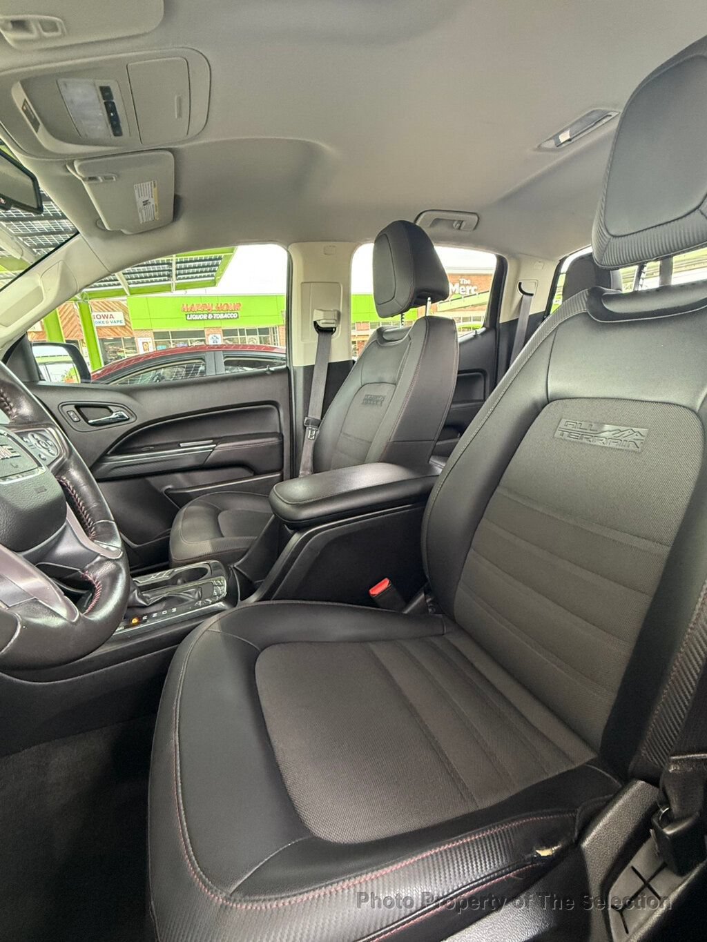 Used 2015 GMC Canyon SLE w/ All-Terrain Package AWD/4WD image 34