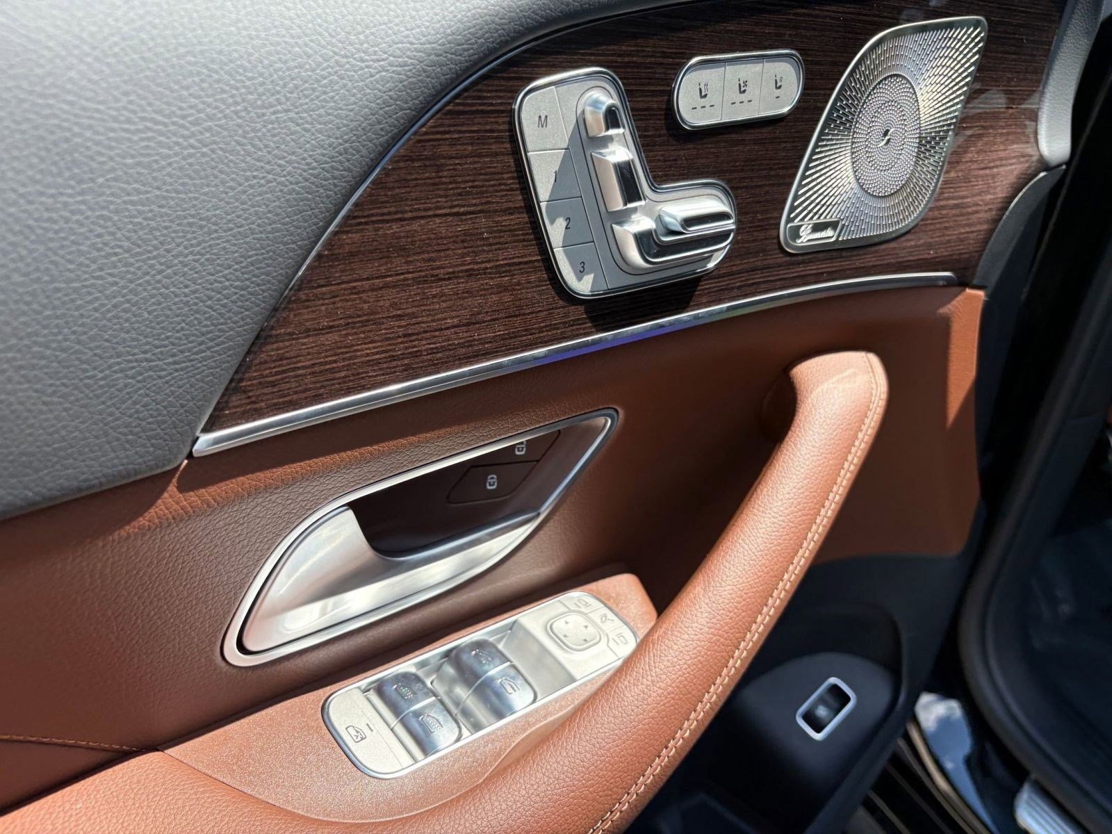 New 2026 Mercedes-Benz GLS 450 4MATIC image 13