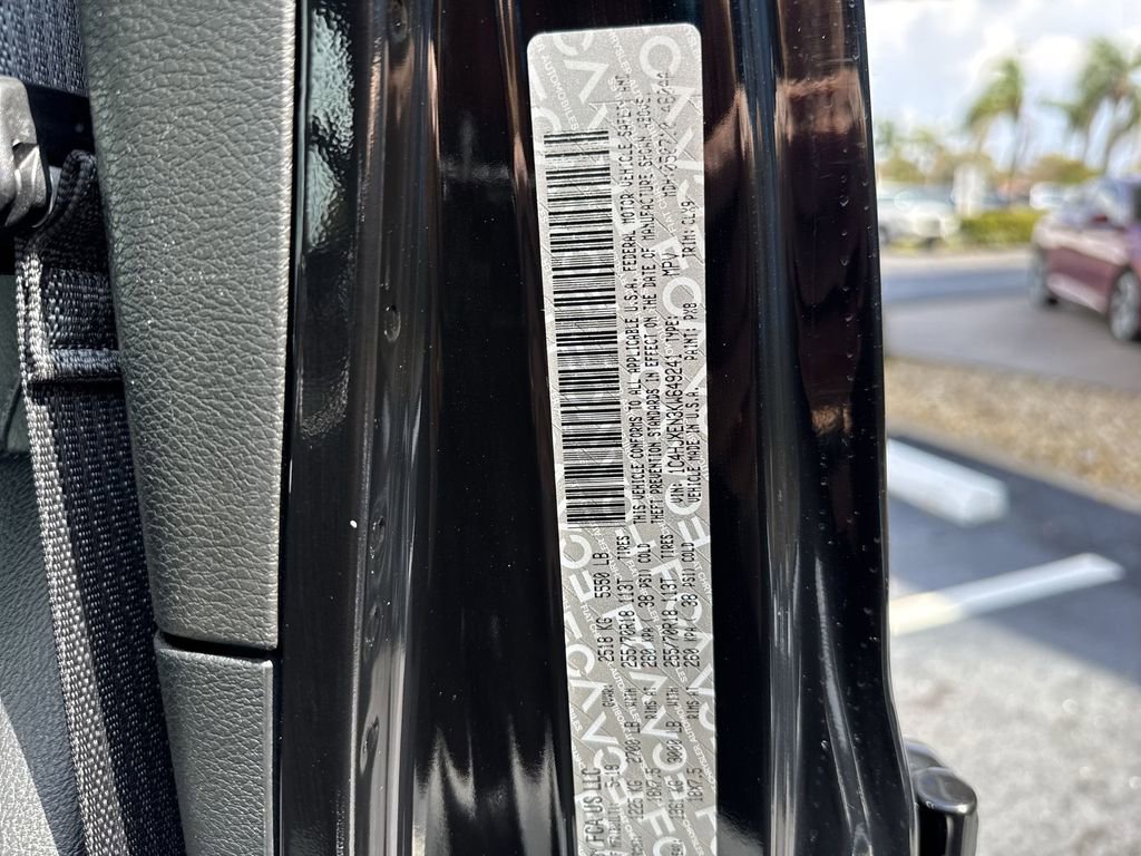 Used 2019 Jeep Wrangler Unlimited Sahara AWD/4WD image 55