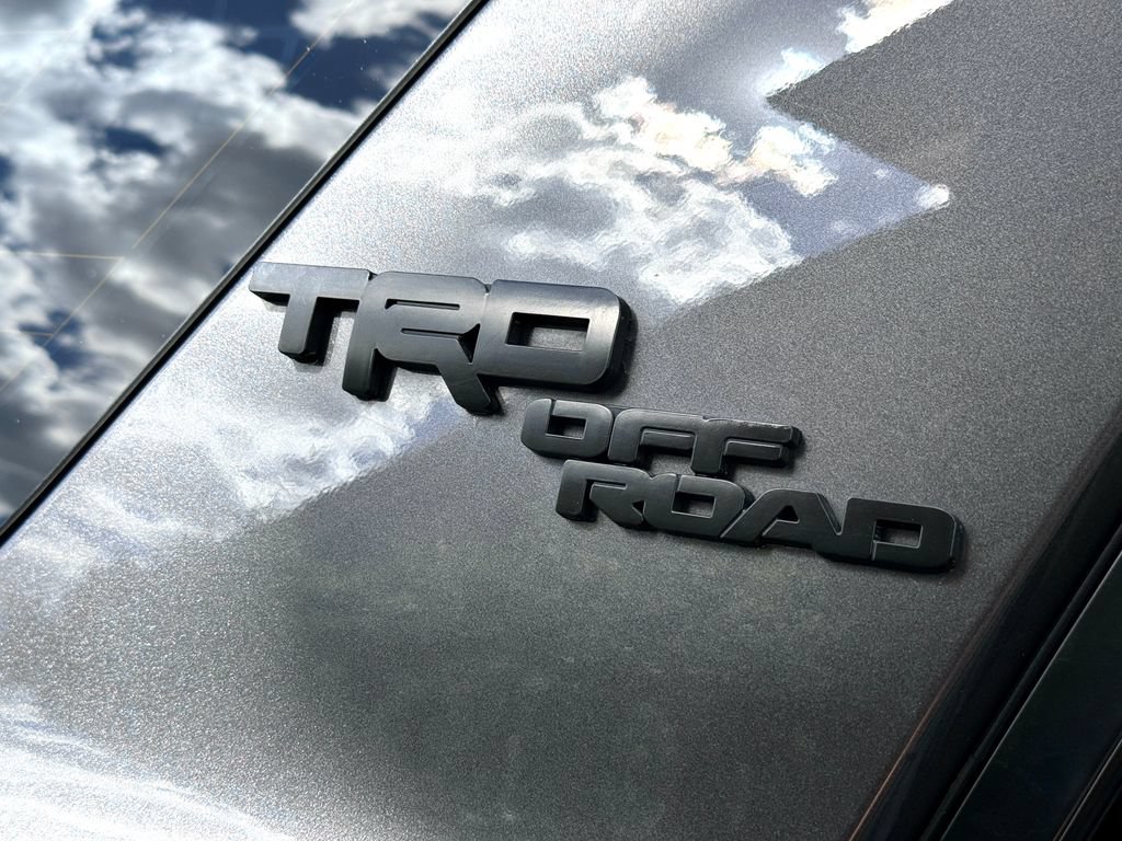 Used 2022 Toyota 4Runner TRD Off-Road AWD/4WD image 8