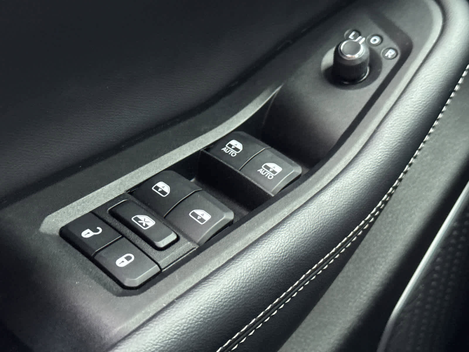 Used 2023 Jeep Grand Cherokee Limited w/ Trailer Tow Prep Group (B) image 23