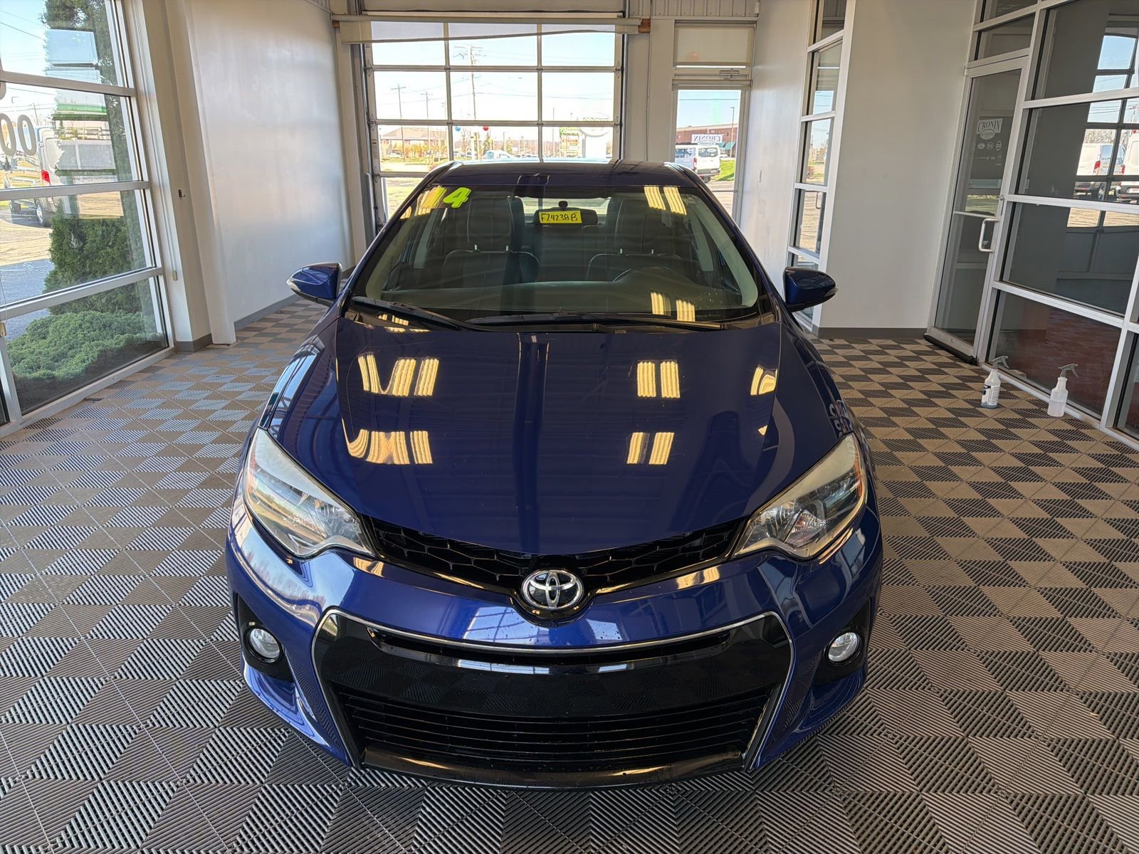 Used 2014 Toyota Corolla S image 2