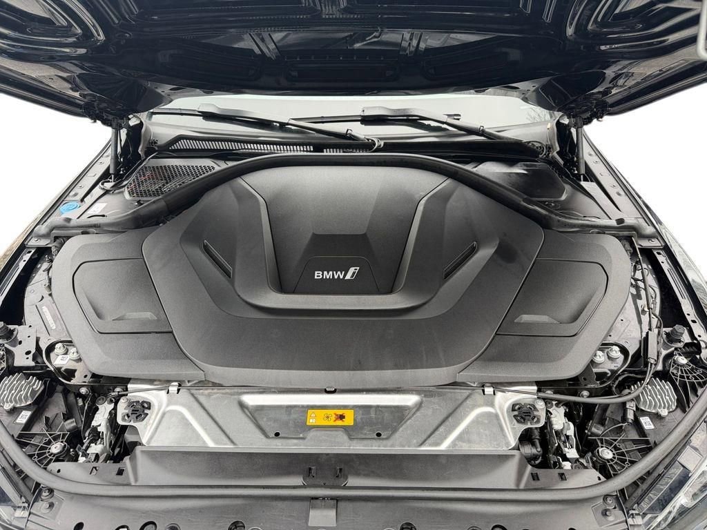 Used 2024 BMW i4 xDrive40i image 26