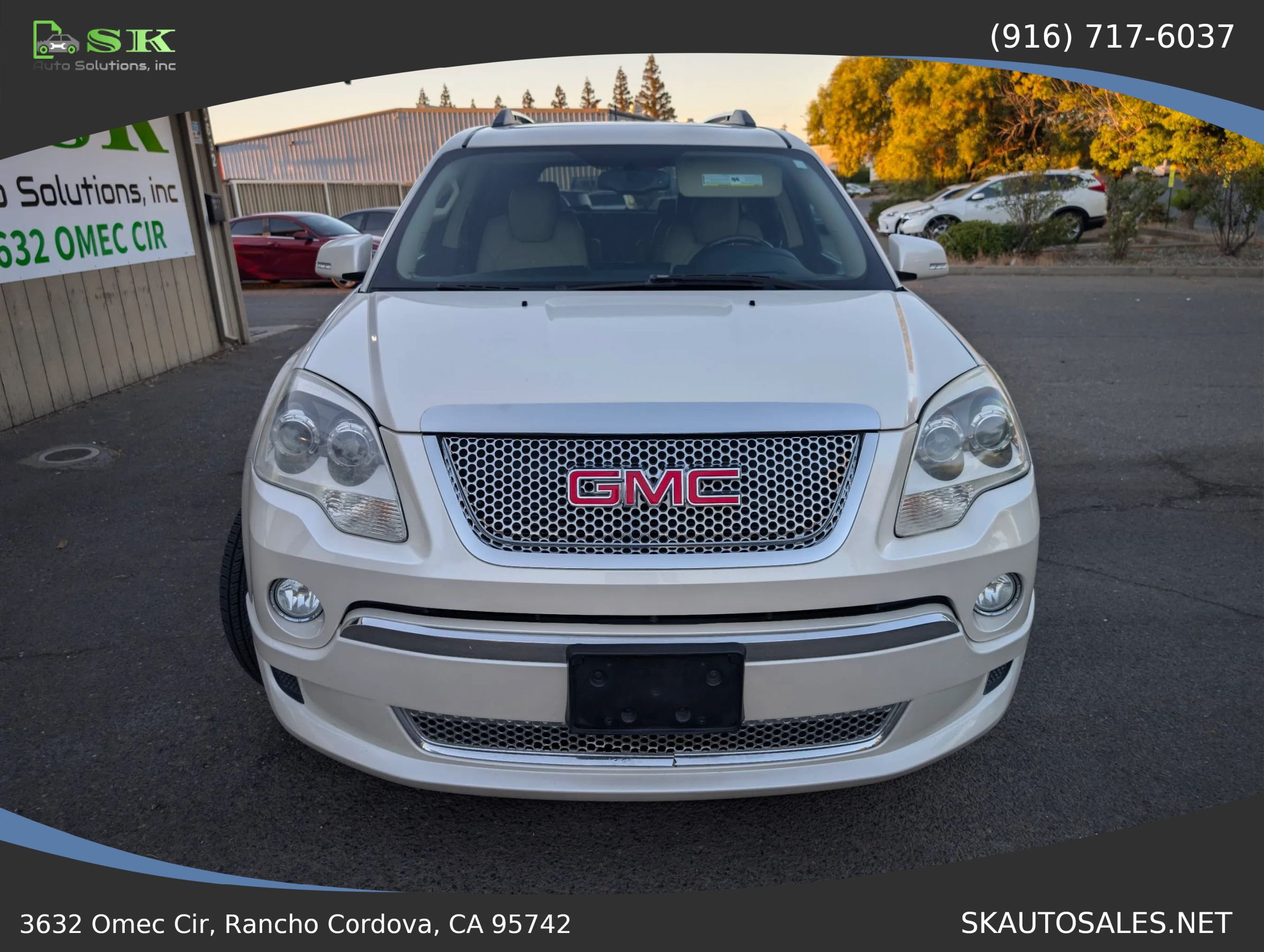 Used 2012 GMC Acadia Denali AWD/4WD image 3