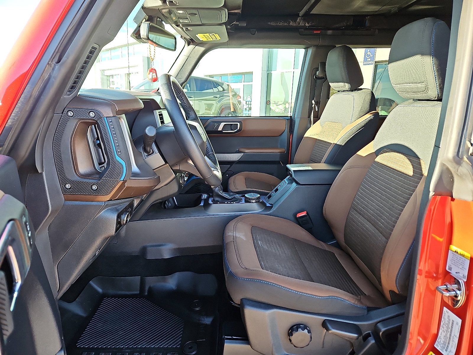 Used 2023 Ford Bronco Outer Banks image 10