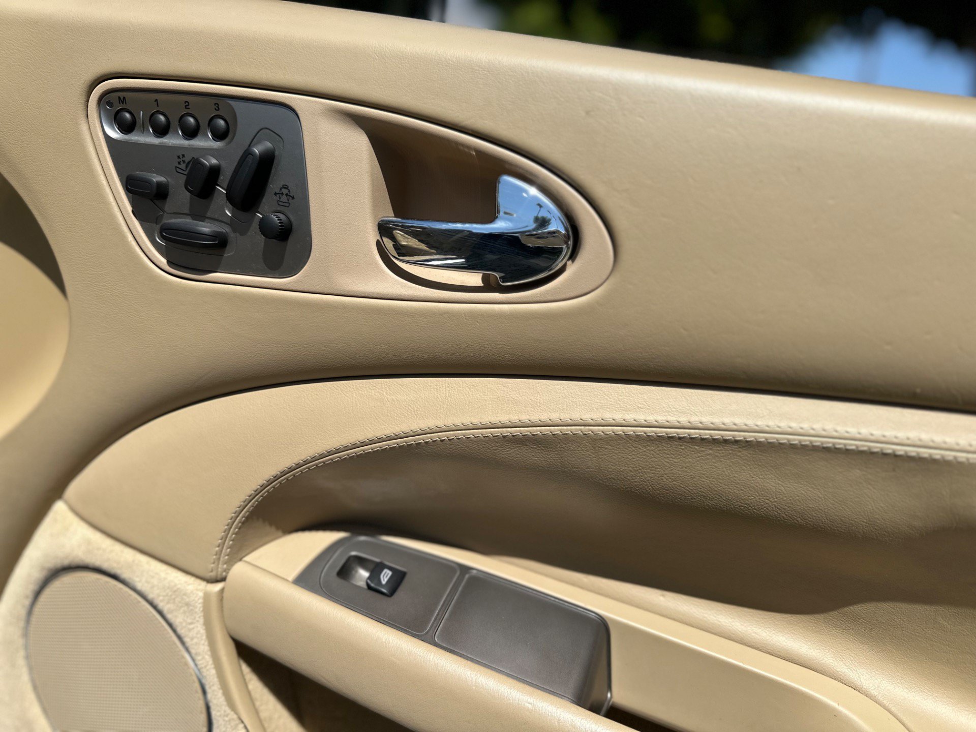 Used 2007 Jaguar XK Convertible RWD image 40