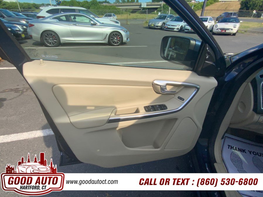 Used 2015 Volvo XC60 T5 Platinum FWD image 6