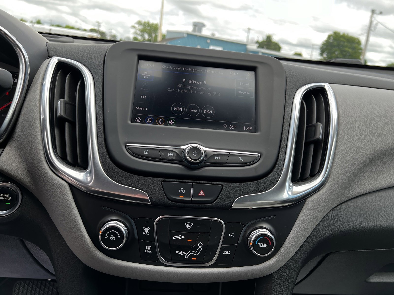 Used 2022 Chevrolet Equinox LS w/ LS Convenience Package image 19