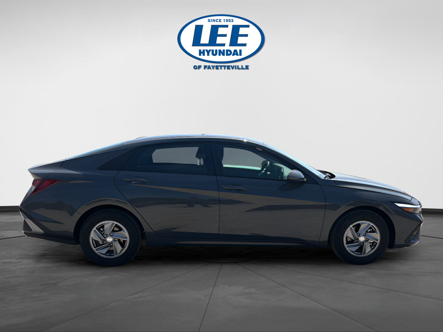 Certified 2026 Hyundai Elantra SE FWD image 2