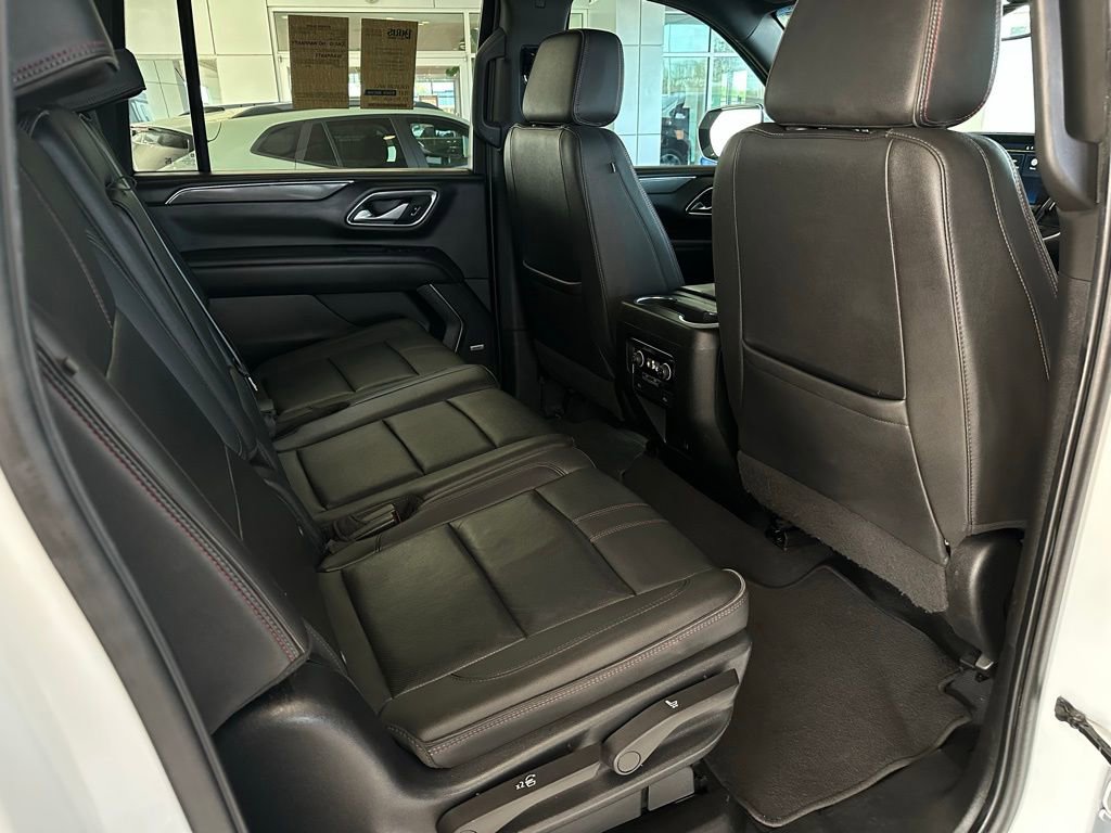 Used 2022 Chevrolet Suburban RST image 19