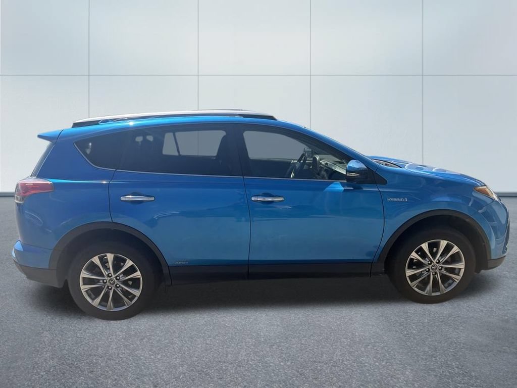 Used 2017 Toyota RAV4 Limited w/ Advanced Technology Package AWD/4WD image 7