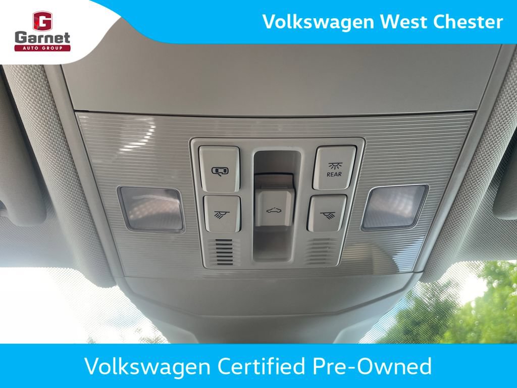 Certified 2024 Volkswagen Jetta SEL FWD image 28