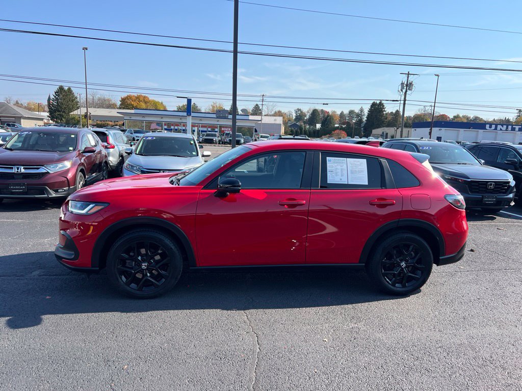Used 2024 Honda HR-V Sport image 2