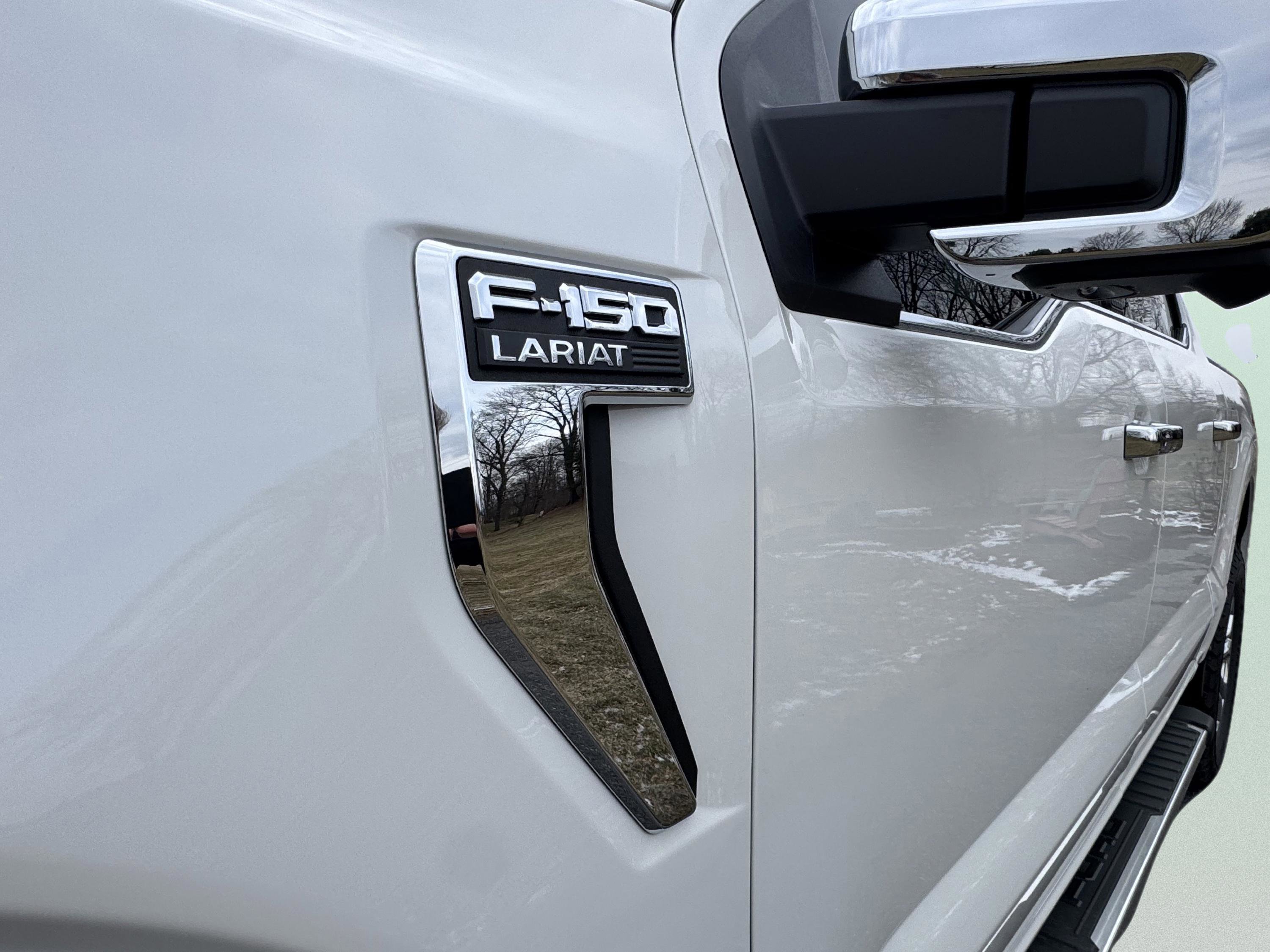 Used 2025 Ford F150 Lariat w/ Equipment Group 501A Mid image 50