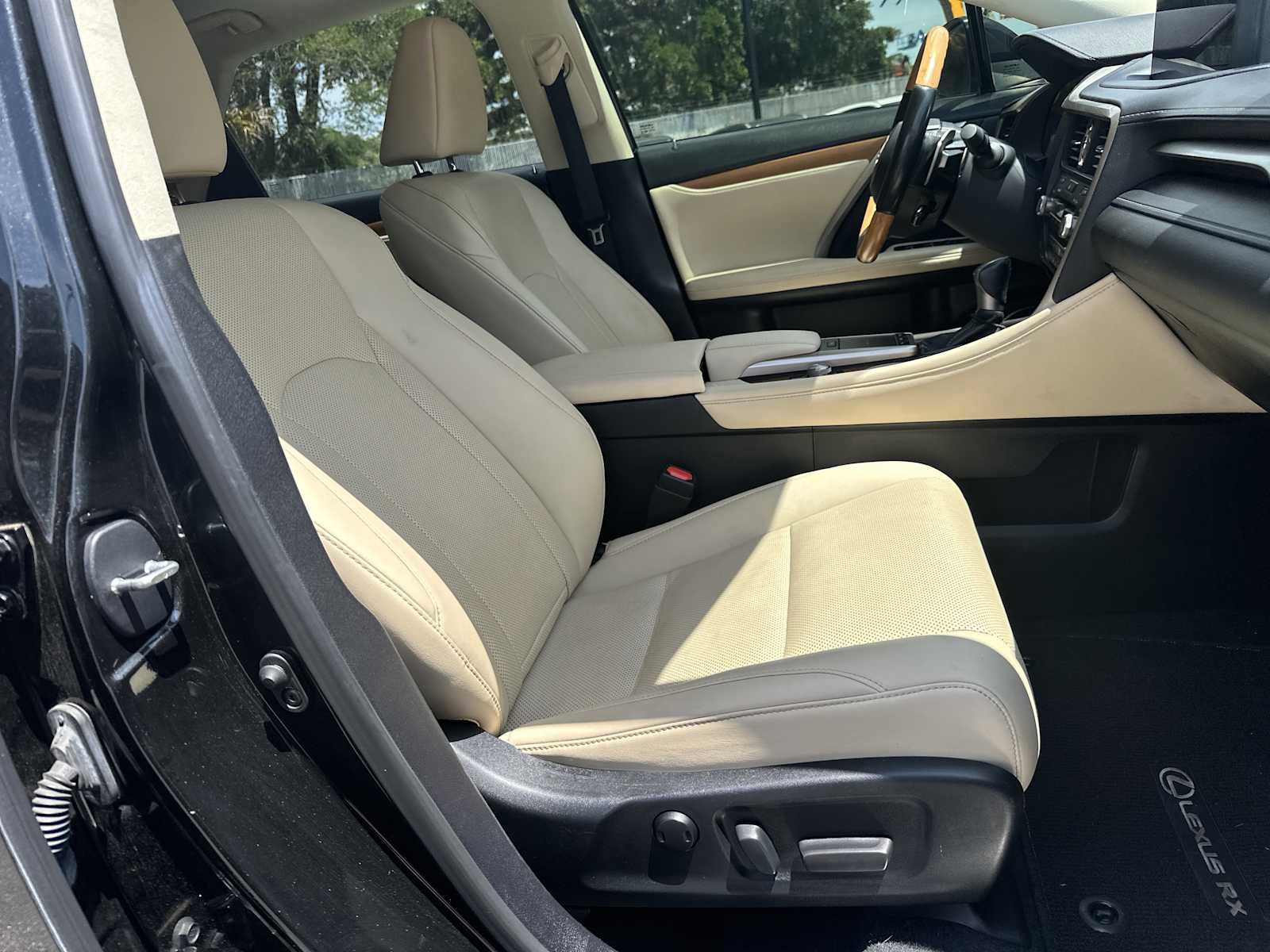 Used 2021 Lexus RX 350 FWD w/ Premium Package image 26