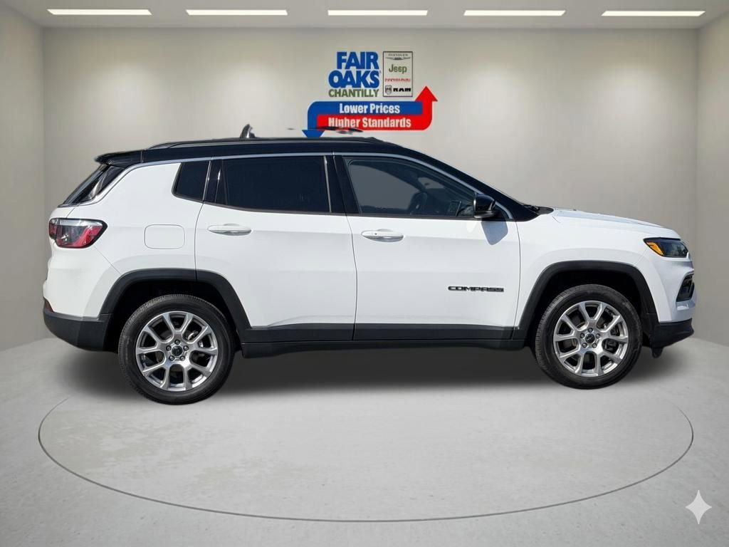 Certified 2025 Jeep Compass Limited AWD/4WD image 7