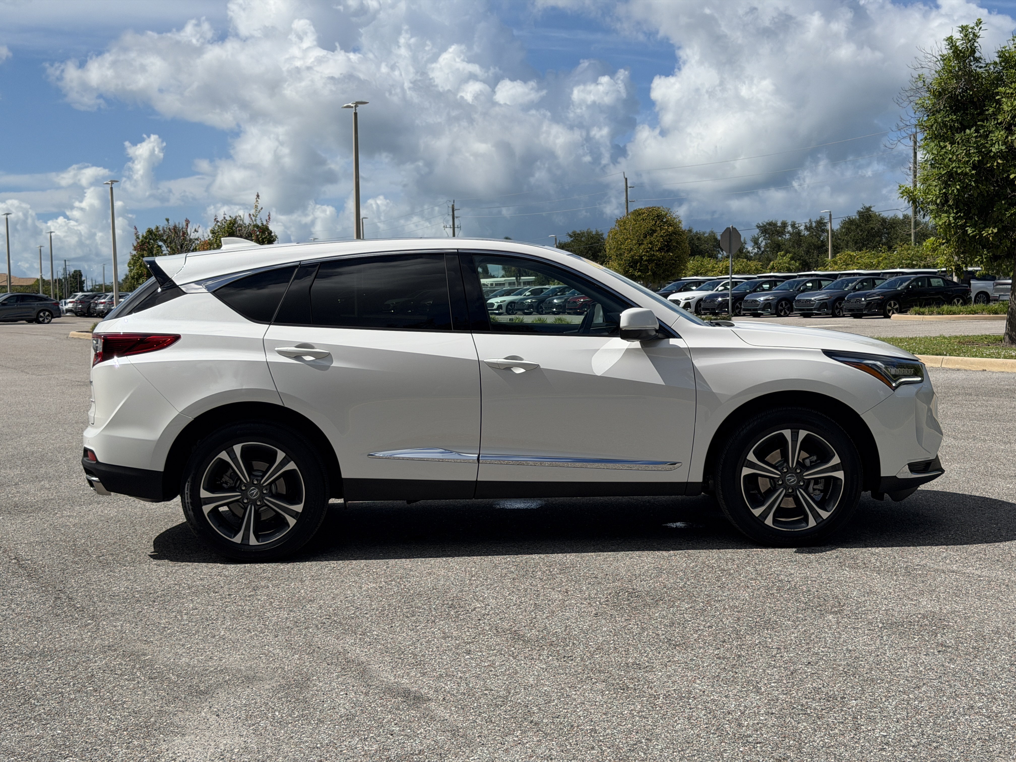 Used 2025 Acura RDX w/ Technology Package AWD/4WD image 8