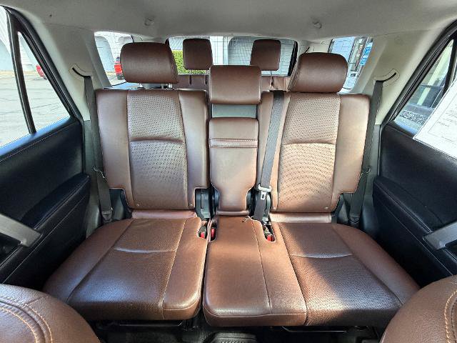 Used 2018 Toyota 4Runner Limited AWD/4WD image 4