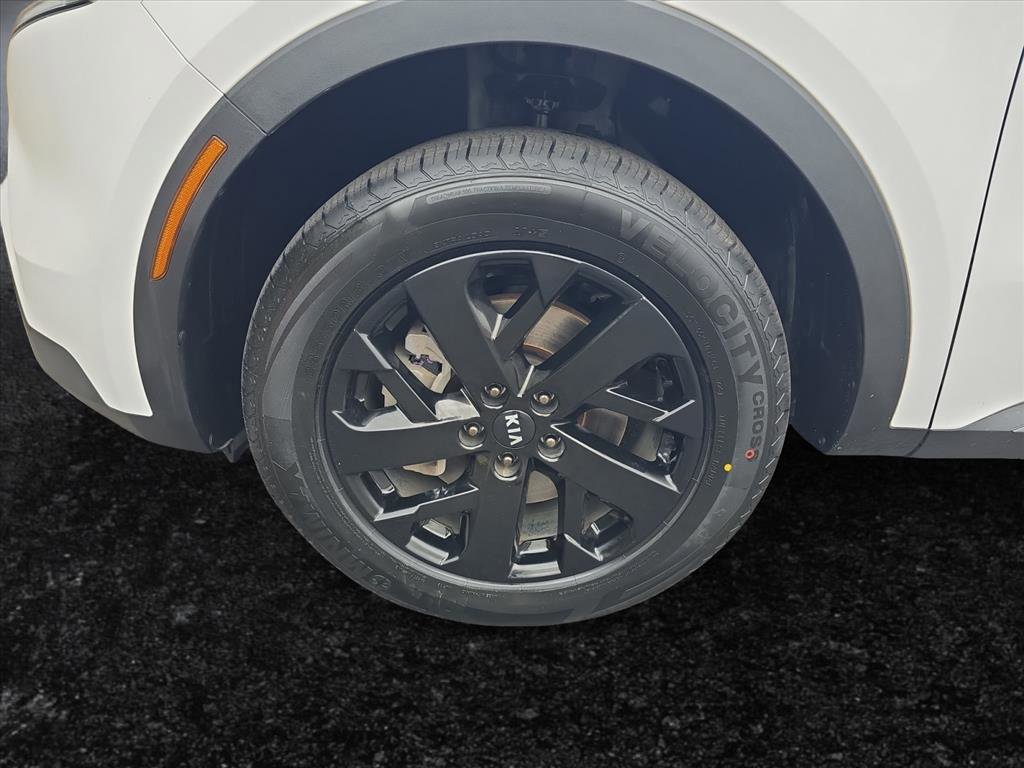 Used 2021 Kia Sorento S w/ Panoramic Sunroof Package image 9